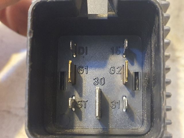 bontott OPEL ASTRA G Izzító Relé