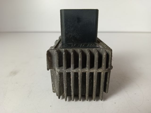 bontott OPEL ASTRA G Izzító Relé