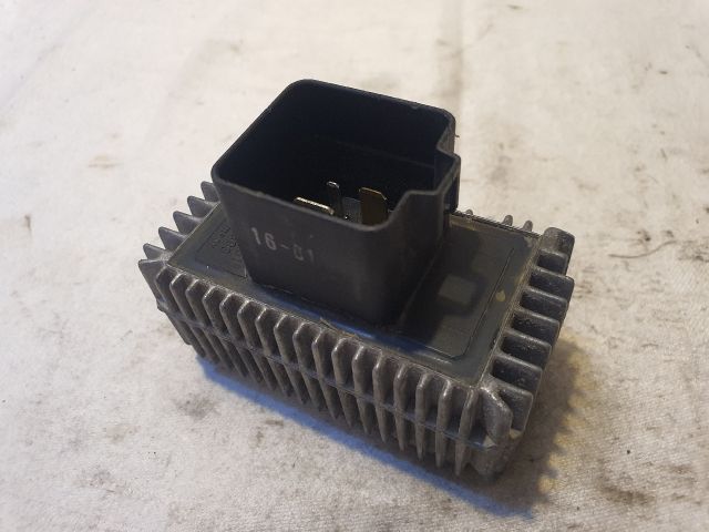 bontott OPEL ASTRA G Izzító Relé