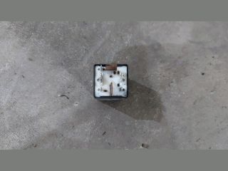 bontott OPEL ASTRA G Izzító Relé