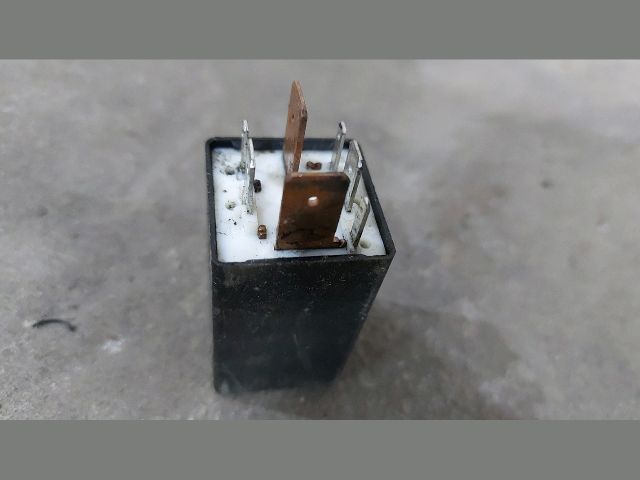 bontott OPEL ASTRA G Izzító Relé