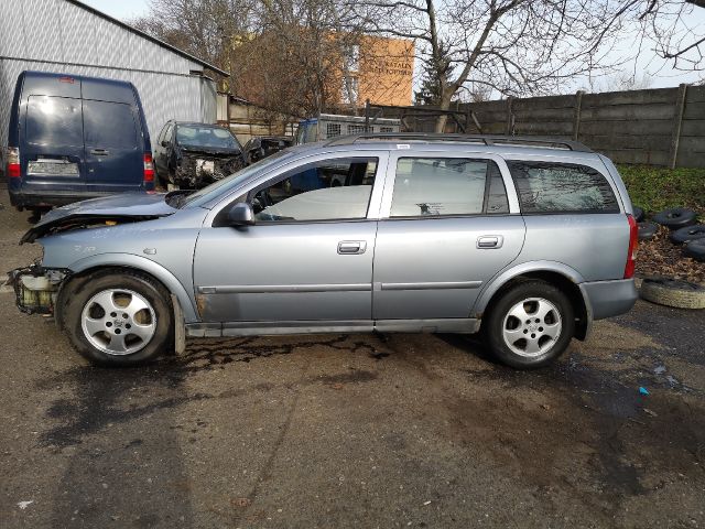 bontott OPEL ASTRA G Jobb Csomagtérajtó (Részeivel)