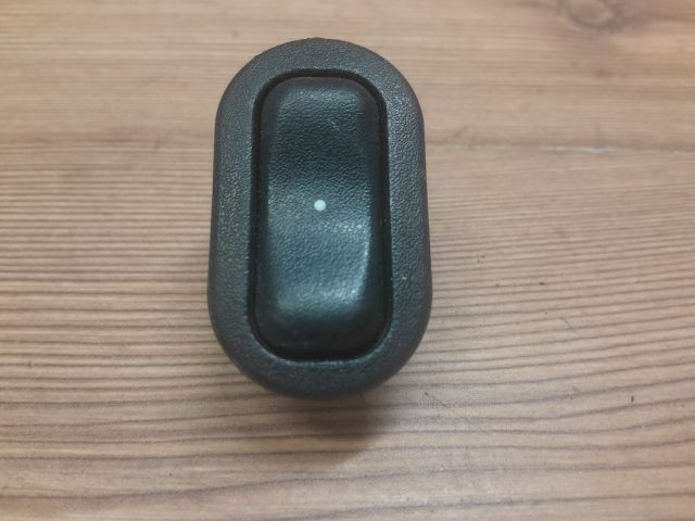 bontott OPEL ASTRA G Jobb első Ablakemelő Kapcsoló