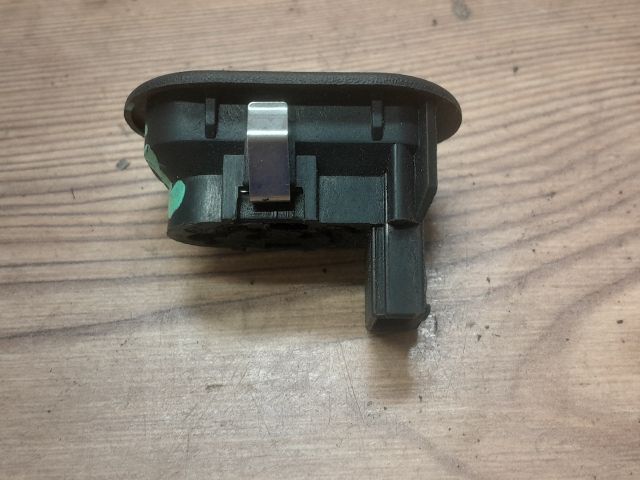 bontott OPEL ASTRA G Jobb első Ablakemelő Kapcsoló