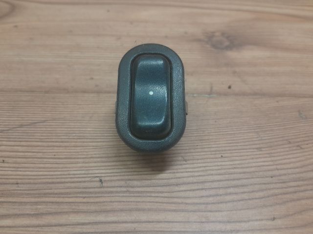 bontott OPEL ASTRA G Jobb első Ablakemelő Kapcsoló