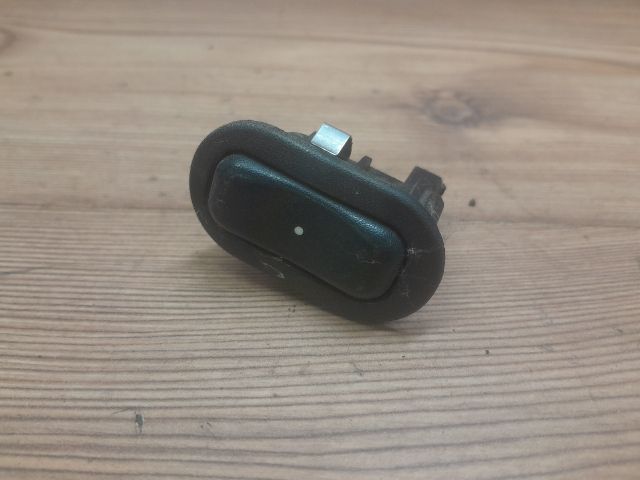 bontott OPEL ASTRA G Jobb első Ablakemelő Kapcsoló