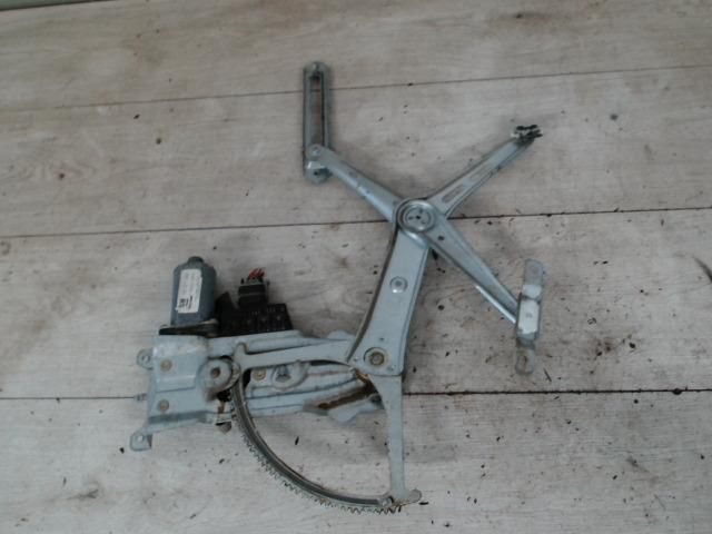 bontott OPEL ASTRA G Jobb első Ablakemelő Szerkezet (Elektromos)