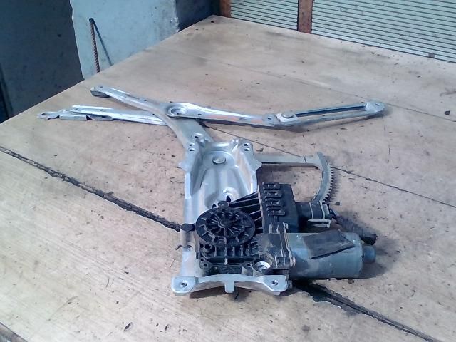 bontott OPEL ASTRA G Jobb első Ablakemelő Szerkezet (Elektromos)