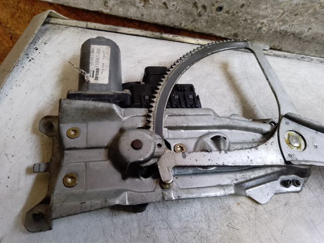 bontott OPEL ASTRA G Jobb első Ablakemelő Szerkezet (Elektromos)