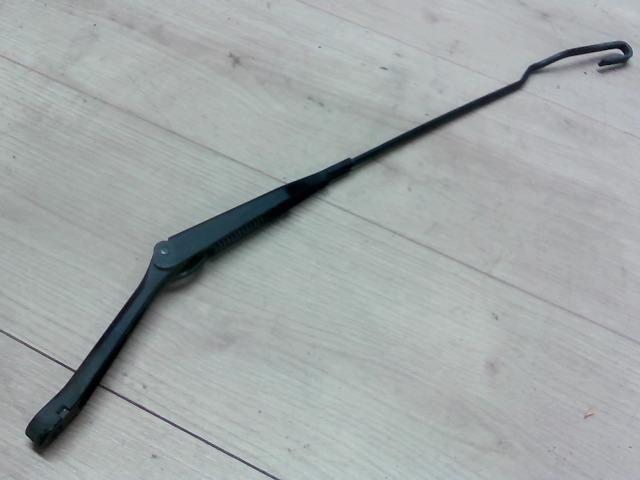 bontott OPEL ASTRA G Jobb első Ablaktörlő Kar