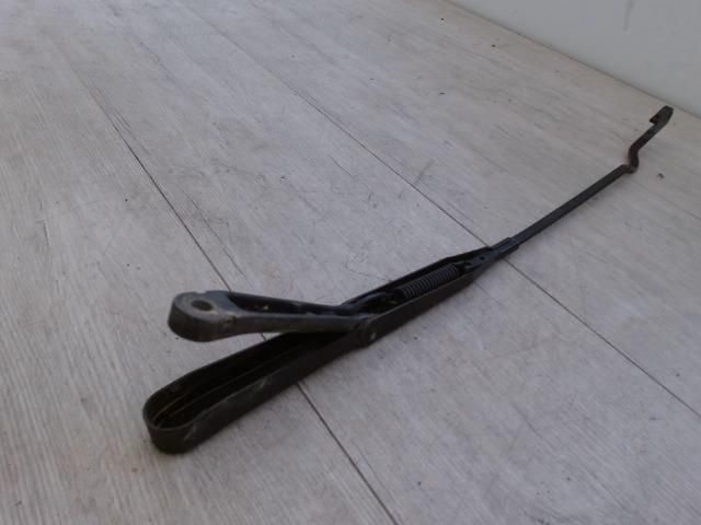 bontott OPEL ASTRA G Jobb első Ablaktörlő Kar