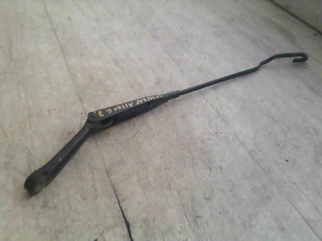 bontott OPEL ASTRA G Jobb első Ablaktörlő Kar