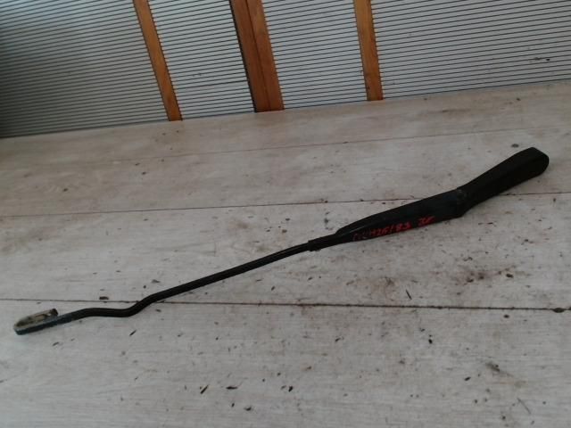 bontott OPEL ASTRA G Jobb első Ablaktörlő Kar