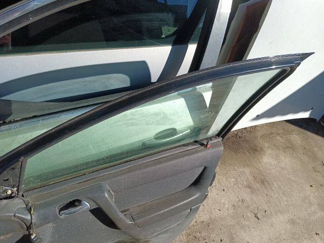 bontott OPEL ASTRA G Jobb első Ajtó (Részeivel)