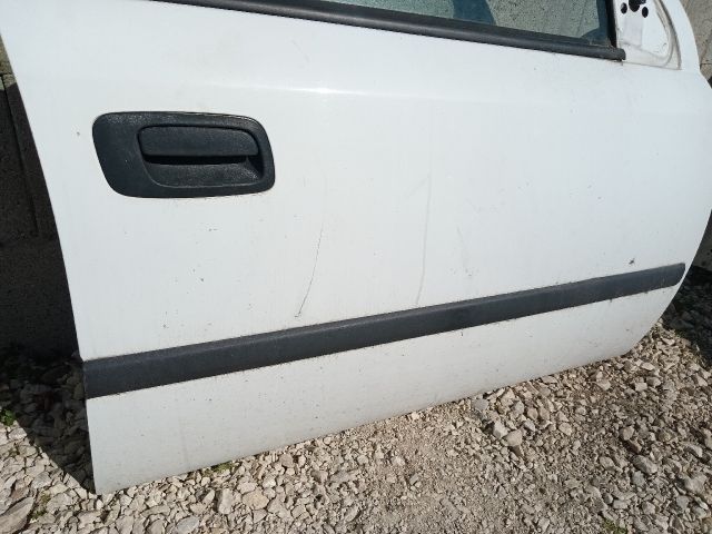 bontott OPEL ASTRA G Jobb első Ajtó (Részeivel)
