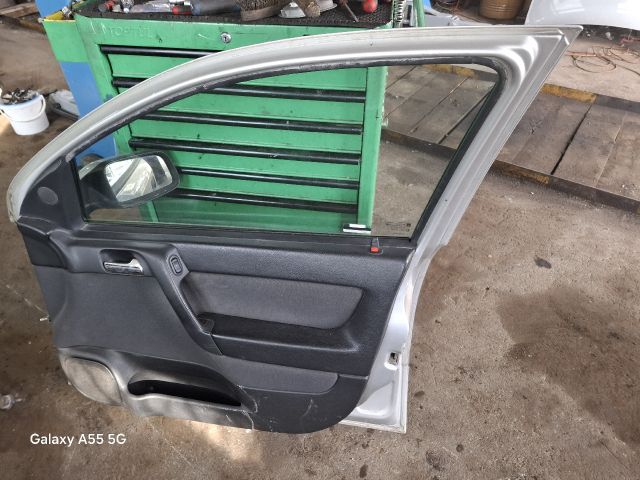 bontott OPEL ASTRA G Jobb első Ajtó (Részeivel)