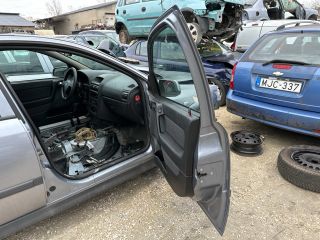 bontott OPEL ASTRA G Jobb első Ajtó (Részeivel)