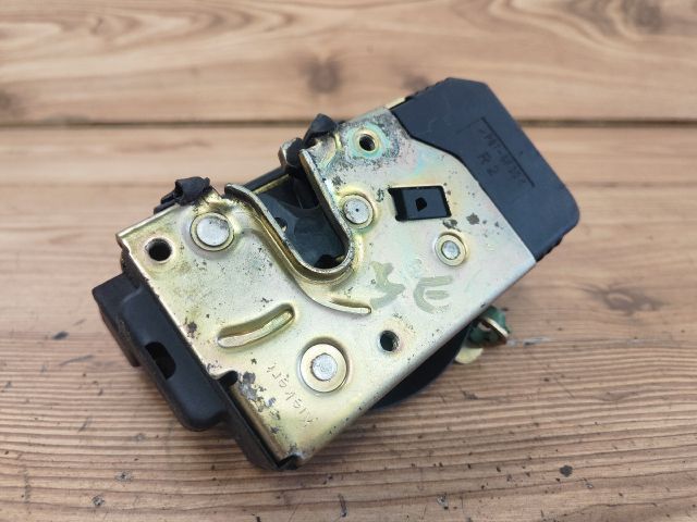 bontott OPEL ASTRA G Jobb első Ajtózár