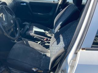 bontott OPEL ASTRA G Jobb első Belső Küszöb Burkolat