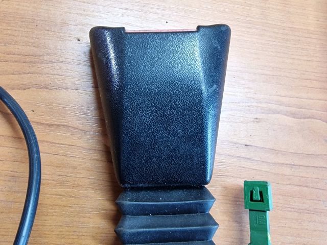 bontott OPEL ASTRA G Jobb első Biztonsági Öv Csat