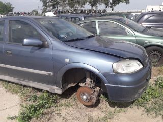 bontott OPEL ASTRA G Jobb első Dobbetét (Kerékjárati, Műanyag)