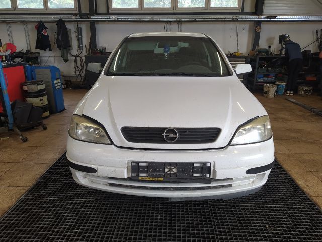 bontott OPEL ASTRA G Jobb első Dobbetét (Kerékjárati, Műanyag)