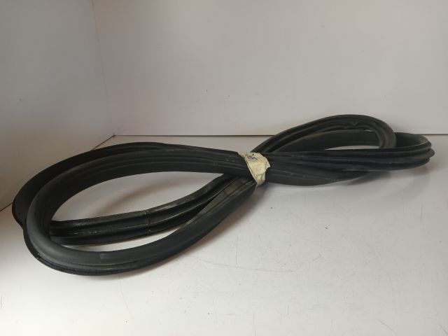 bontott OPEL ASTRA G Jobb első Gumikéder