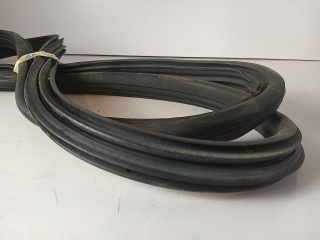 bontott OPEL ASTRA G Jobb első Gumikéder