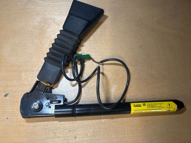 bontott OPEL ASTRA G Jobb első Övfeszítő