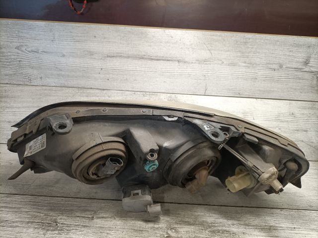 bontott OPEL ASTRA G Jobb Fényszóró