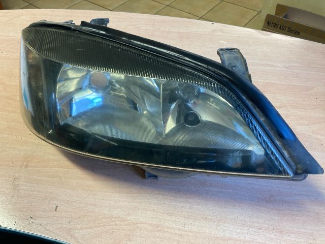 bontott OPEL ASTRA G Jobb Fényszóró
