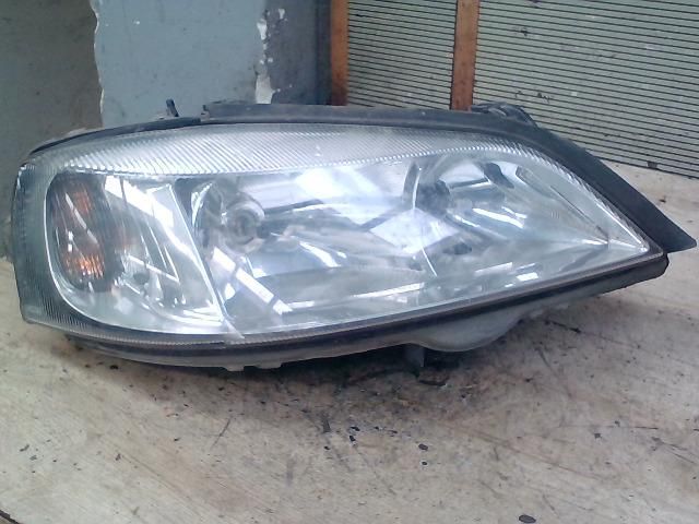 bontott OPEL ASTRA G Jobb Fényszóró