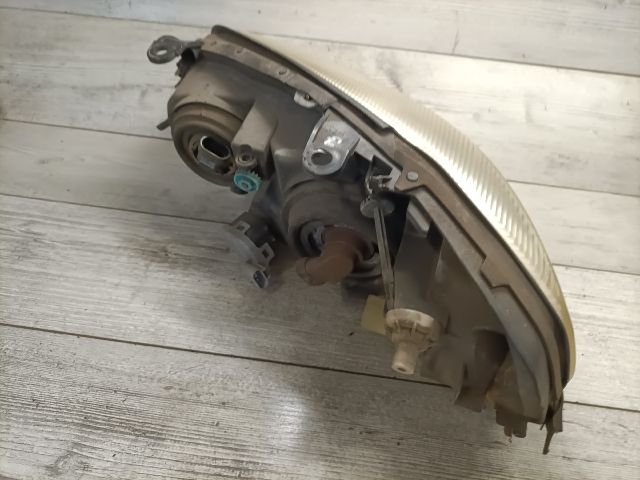 bontott OPEL ASTRA G Jobb Fényszóró