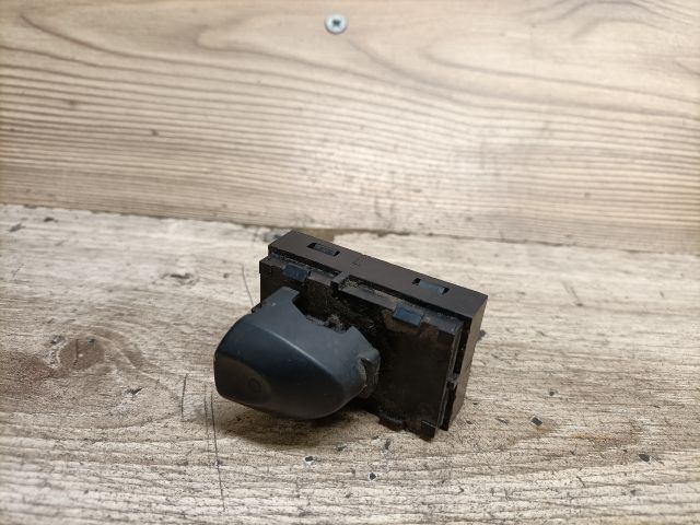 bontott OPEL ASTRA G Jobb hátsó Ablakemelő Kapcsoló