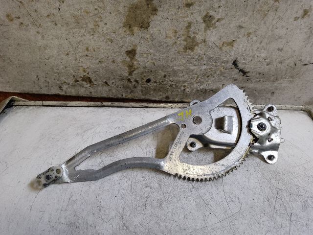 bontott OPEL ASTRA G Jobb hátsó Ablakemelő Szerkezet (Mechanikus)