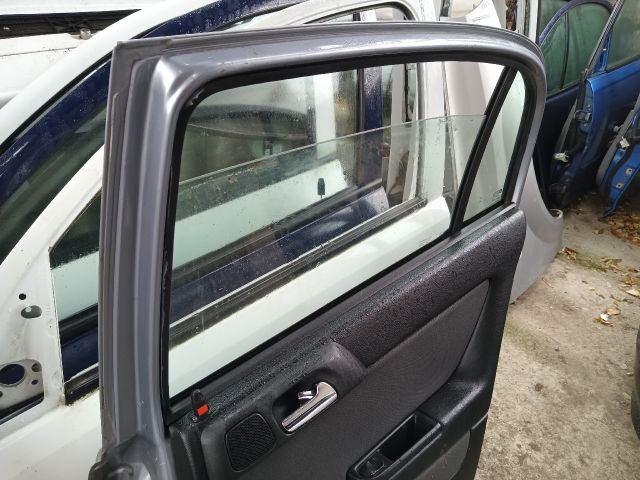 bontott OPEL ASTRA G Jobb hátsó Ajtó (Részeivel)