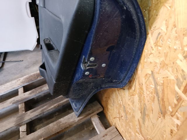bontott OPEL ASTRA G Jobb hátsó Ajtó (Részeivel)