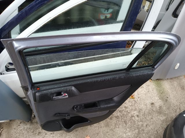 bontott OPEL ASTRA G Jobb hátsó Ajtó (Részeivel)