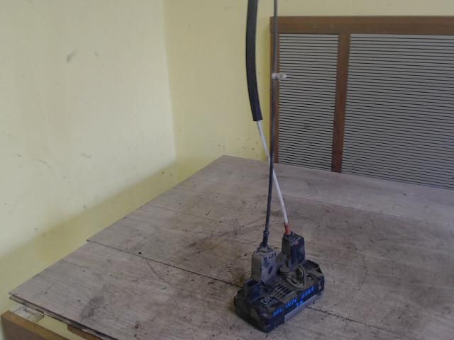 bontott OPEL ASTRA G Jobb hátsó Ajtózár