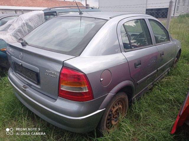 bontott OPEL ASTRA G Jobb hátsó Belső Küszöb Burkolat