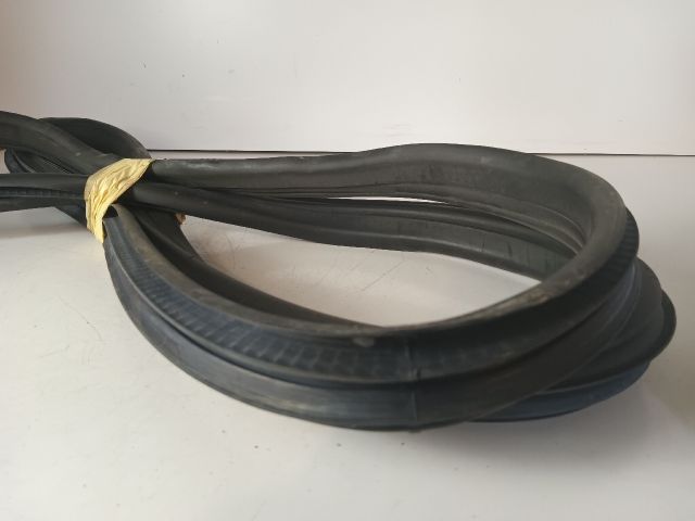 bontott OPEL ASTRA G Jobb hátsó Gumikéder