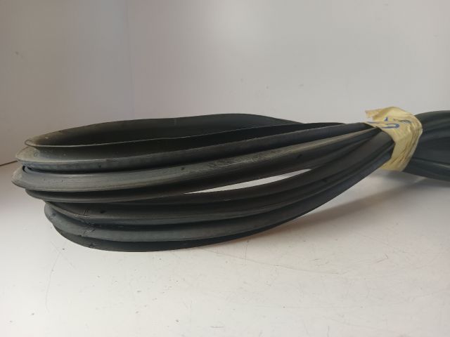 bontott OPEL ASTRA G Jobb hátsó Gumikéder