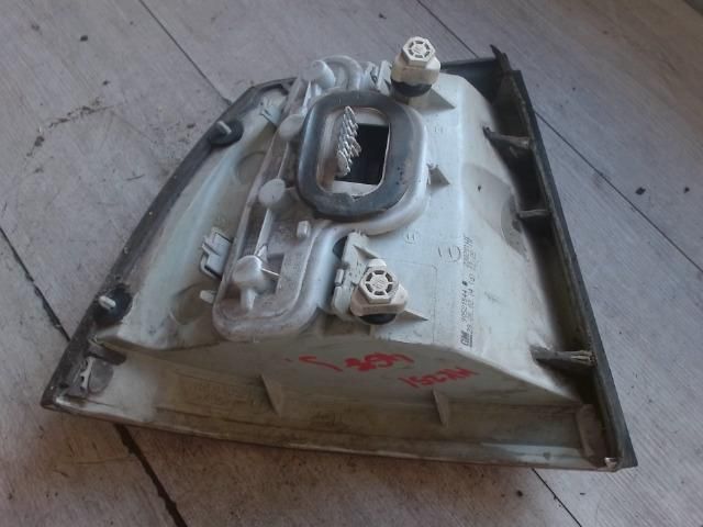 bontott OPEL ASTRA G Jobb Hátsó Lámpa