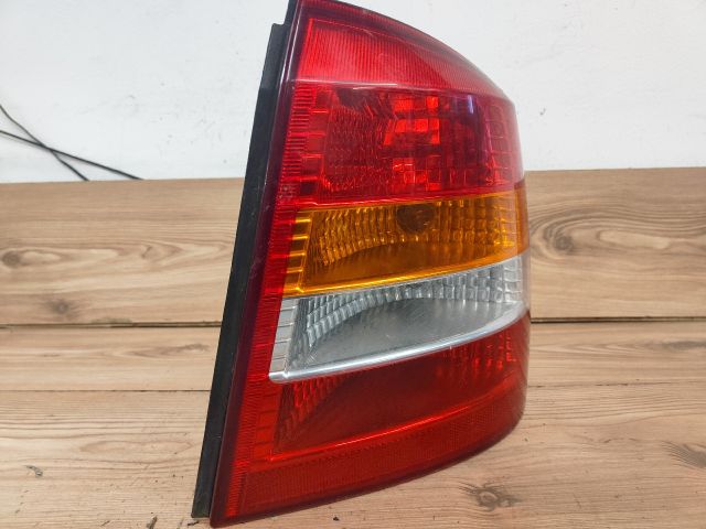 bontott OPEL ASTRA G Jobb Hátsó Lámpa