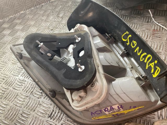 bontott OPEL ASTRA G Jobb Hátsó Lámpa