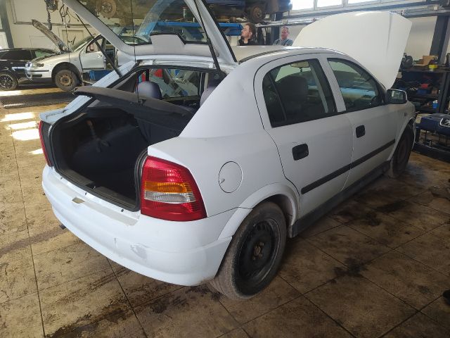 bontott OPEL ASTRA G Jobb Hátsó Lámpa