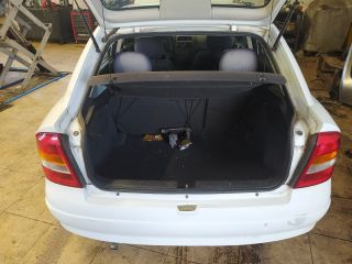 bontott OPEL ASTRA G Jobb Hátsó Lámpa