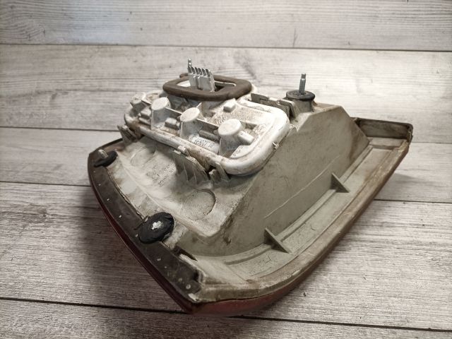 bontott OPEL ASTRA G Jobb Hátsó Lámpa