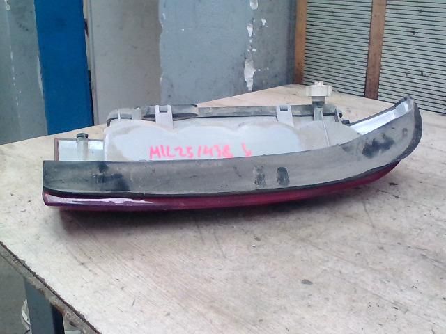 bontott OPEL ASTRA G Jobb Hátsó Lámpa