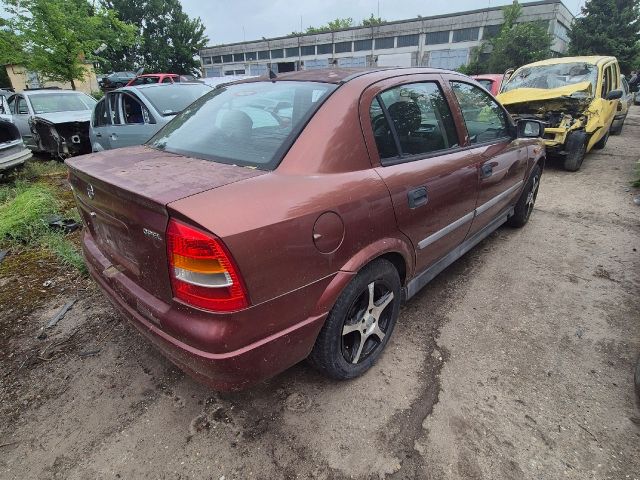 bontott OPEL ASTRA G Jobb Hátsó Lámpa